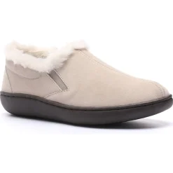 Amari Scuff Slippers