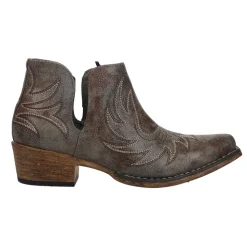 Ava Embroidered Snip Toe Cowboy Booties