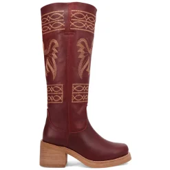 Avalon Embroidered Round Toe Pull On Boots