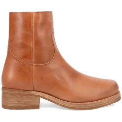 Banner Round Toe Zippered Boots
