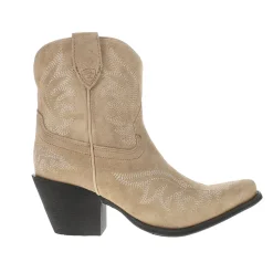 Chandler Embroidered Snip Toe Cowboy Boots
