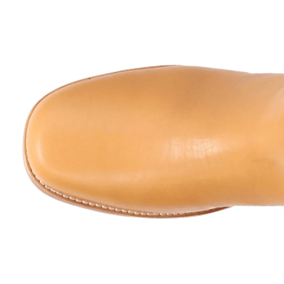 Dutton Round Toe Pull On Boots