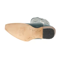 Embroidered Snip Toe Pull On Cowboy Boots