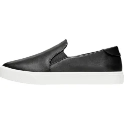 GrandPro Spectator Slip On Sneakers