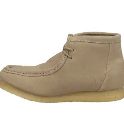Gum Sticker Round Toe Chukka Boots