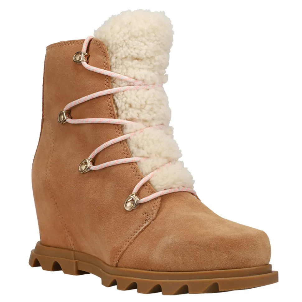 Joan Arctic Shearling Round Toe Wedge Round Toe Boots