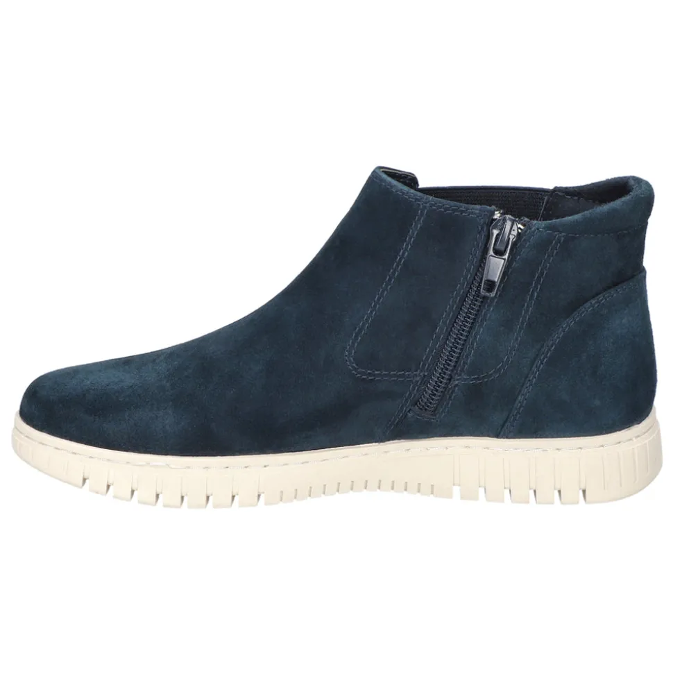 Kingly Round Toe Zippered Booties