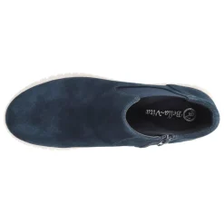 Kingly Round Toe Zippered Booties