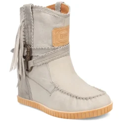 Montauk Fringe Round Toe Moccasin Boots