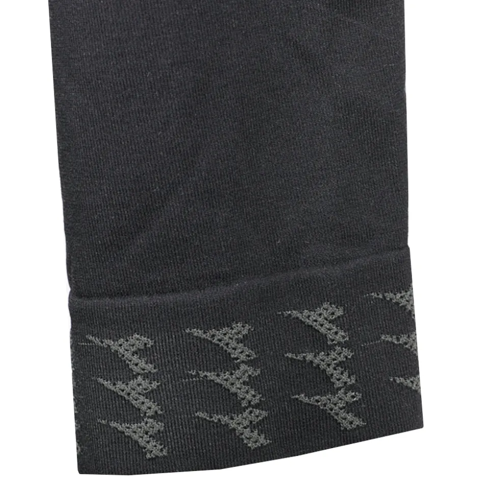 Skin Friendly Logo Crew Neck Long Sleeve Athletic T-Shirt